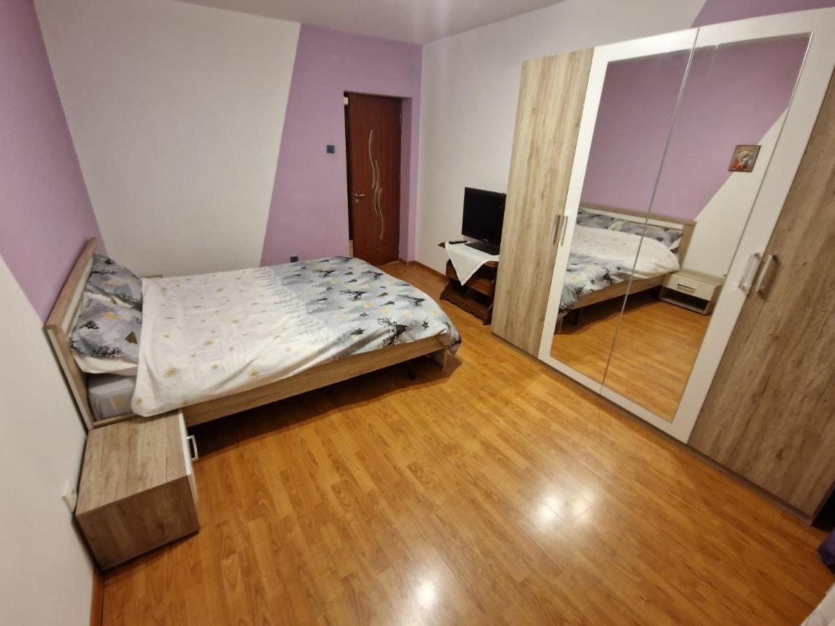 Apartament Victoria Apartment ทาร์กู จิอู ภายนอก รูปภาพ